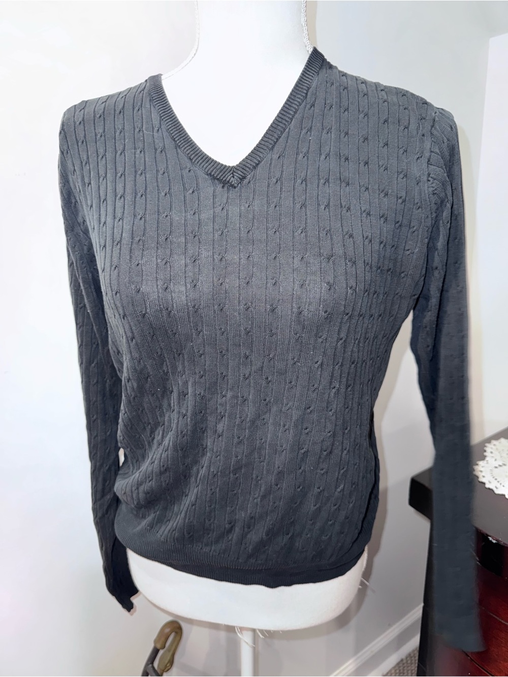 Ashworth V-Neck Cable Knit Sweater